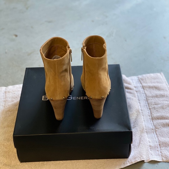 Boot - Picture 3 of 4